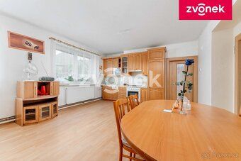 Ev.č. ZL04229 Nabízíme k prodeji prostorný a udržovaný rodin