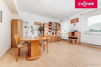 Ev.č. ZL04229 Nabízíme k prodeji prostorný a udržovaný rodin