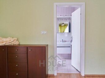 Ref. No. 01095 We offer beautiful generous family house built in 2007 within residential project New Jenštejn.