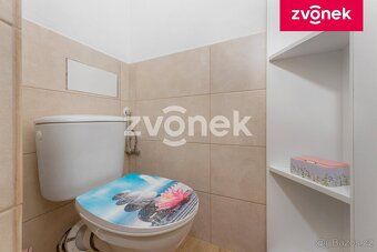 Ev.č. ZL04580 Tento nadstandardně prostorný byt o výměře 56 