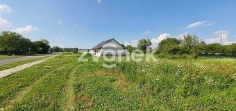 Ref code 718072 We offer for sale a developed building plot