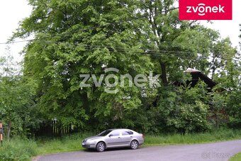 Ev.č. 718282 Pozemek s polorozbořenou stavbou zemědělského s