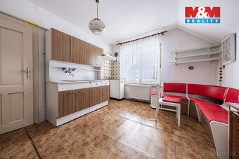 Hledáte dům s atmosférou, který si můžete upravit přesně pod
