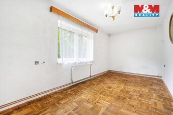 Nabízíme k prodeji rodinný dům o dispozici 4+1 v klidné část