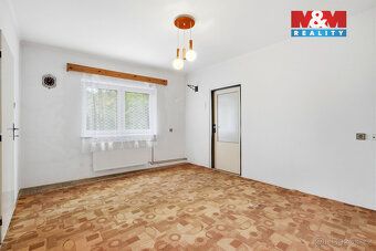 Nabízíme k prodeji rodinný dům o dispozici 4+1 v klidné část