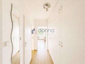 Nabízíme k pronájmu byt 2+kk, o ploše 46m², ve 3. patře pane
