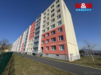 Nabízíme k prodeji prostorný byt o dispozici 4+1 a celkové p