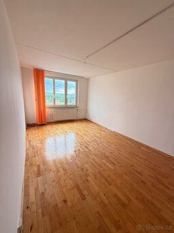Nabízím k prodeji krásný a světlý byt 3+1, 83 m2, situovaný 