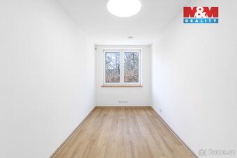 Nabízíme k prodeji moderní novostavbu rodinného domu 4+kk s 