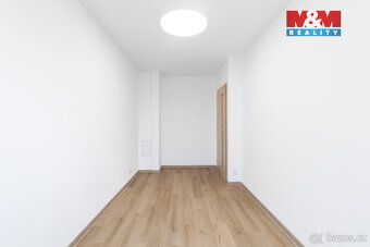 Nabízíme k prodeji moderní novostavbu rodinného domu 4+kk s 