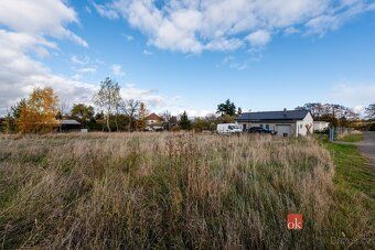 Building plot on the outskirts of Střížovice near PilsenWe offer for sale an attractive…