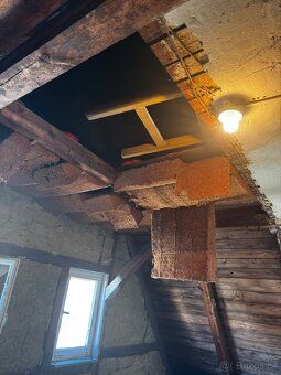 I am offering for sale a house in Germany in the quiet village of Schirnding 1 km from the Czech border Pomezí.