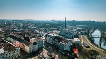 Podnájem zařízeného prostorného bytu 3+1, 111 m², Plzeň Slov