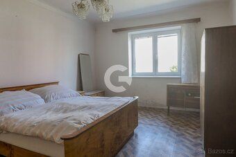 We offer for sale a semi-detached brick family house 3+kk with usable area of 91 sqm on land…