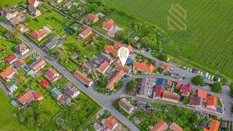 Family house in the quiet village of Michalovice offers pleasant living with practical…