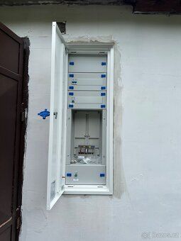 Nabízím k prodeji 3 garáže o výměře cca 23 m² každá ve vyhle