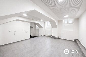 Nabízíme k pronájmu reprezentativní kancelář o ploše 60,2 m2