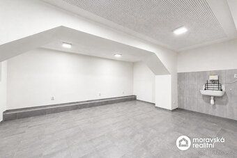 Nabízíme k pronájmu reprezentativní kancelář o ploše 60,2 m2