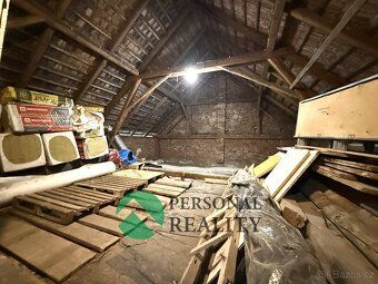 Ref. No. 03056 We offer for sale this cozy family house in an attractive location of Kvilice…