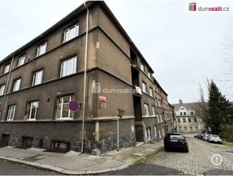 Nájem * služby a elektřina. Kauce 2 nájmy. Provize RK., Pron