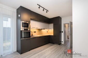 Středový řadový dům 4+KK s garážíResort za Hřištěm – Řadové 