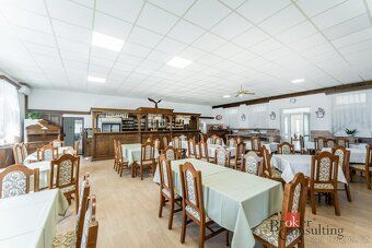 Restaurace s bytovou jednotkou a velkým pozemkem (6 078 m²) 