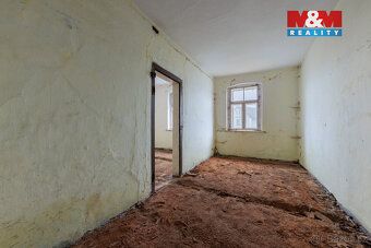 Vítejte u nabídky prostorného rodinného domu o zastavěné plo