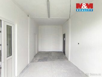 Investment opportunity in Karviná-Ráj – commercial building with over 2,200 sqm usable area on…