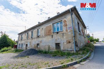 We offer for sale a brick construction apartment, functionally designed as 2+1, measuring 52 m².
