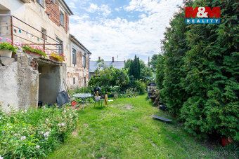 We offer for sale a brick construction apartment, functionally designed as 2+1, measuring 52 m².