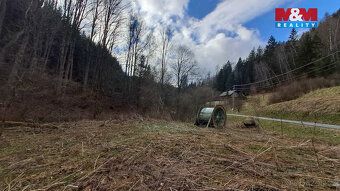 We offer for sale an attractive plot of land measuring 852 m², ideal for construction of…