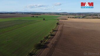We offer you an enclosed flat building plot of 959 sqm area, located in the village of…