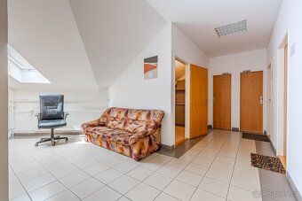 ✨ Privátní psychologická kancelář k pronájmu | Olomouc – Šib
