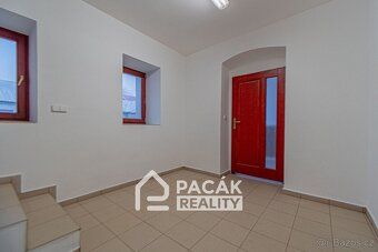 Ref. No. 00749 We offer you for purchase an industrial complex in Olomouc - Nedvězí.