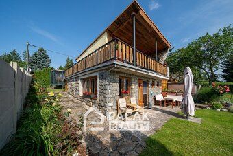 Ref. No. 00762 Exclusively on behalf of the owner we offer for sale a renovated cottage in an…