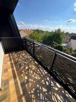 Sale of family house, 5+1/ground floor flat, loft space, garage, 232 sqm, Jeřická St., Prague - Horní Počernice