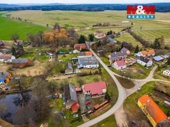 Nabízíme k prodeji atraktivní stavební pozemek o výměře 1 40