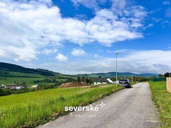 Sunny building plot of 2428 m² overlooking Ještěd, just 3 minutes from Liberec