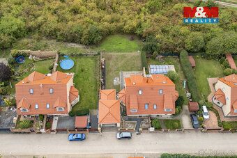 Nabízíme k prodeji moderní rodinný dům o dispozici 5+kk a už