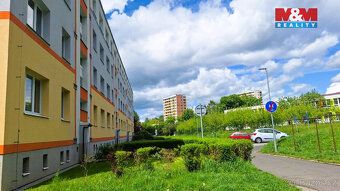 K dlouhodobému pronájmu nabízíme byt o dispozici 2+1 s balkó