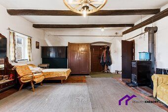 Exclusively on behalf of the owner I offer for sale an historic cottage - family house with…