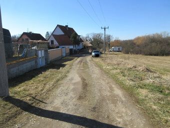 FOR SALE - building plot including construction without house number / parcel number in gentle…