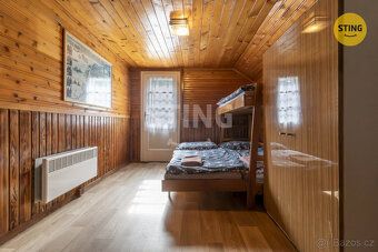 We offer for sale an attractive mountain cottage in one of the most sought-after locations in…