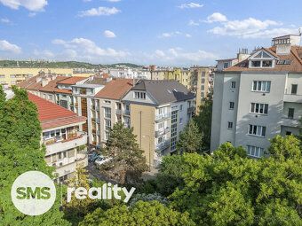 Představujeme Vám k prodeji světlý a prakticky řešený byt o 