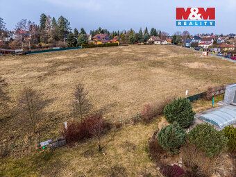 Nabízíme k prodeji stavební pozemek o výměře 924 m² v lokali