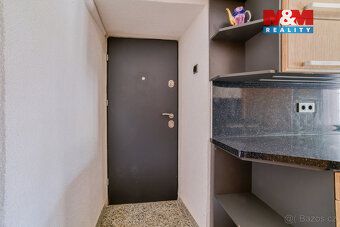 We offer an exceptional apartment with a layout of 3+1 and floor area