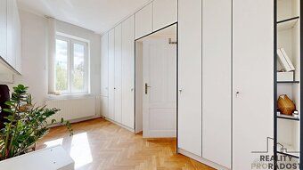 Rental of representative villa in the center of Jihlava – ideal for business and living.