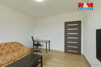 Hledáte rodinný dům v klidné lokalitě s velkým pozemkem? Ve 