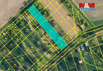 Výhradně nabízíme k prodeji krásnou zahradu o rozloze 809 m²