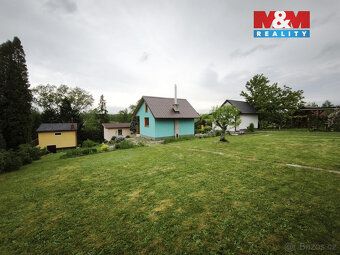 Dovolujeme si Vám nabídnout ke koupi zahradu s malebnou chat
